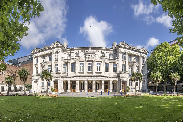 The Queen's building in the sun