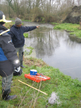 Measurement of flow velocity on the River Lambourn at Boxford using an Acoustic Doppler Velocimeter (photo: G.Wharton)