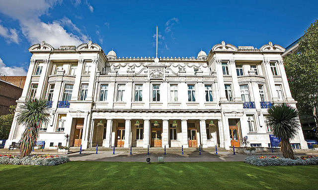 Queen's Building of QMUL