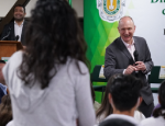 Colin Bailey speaking at UABC Mexico