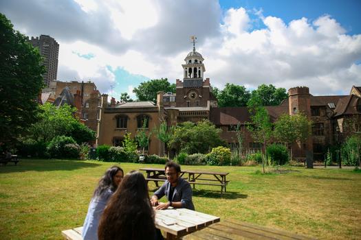 Charterhouse Square