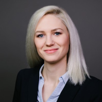 Headshot of alumna, Stefanie Wunsch