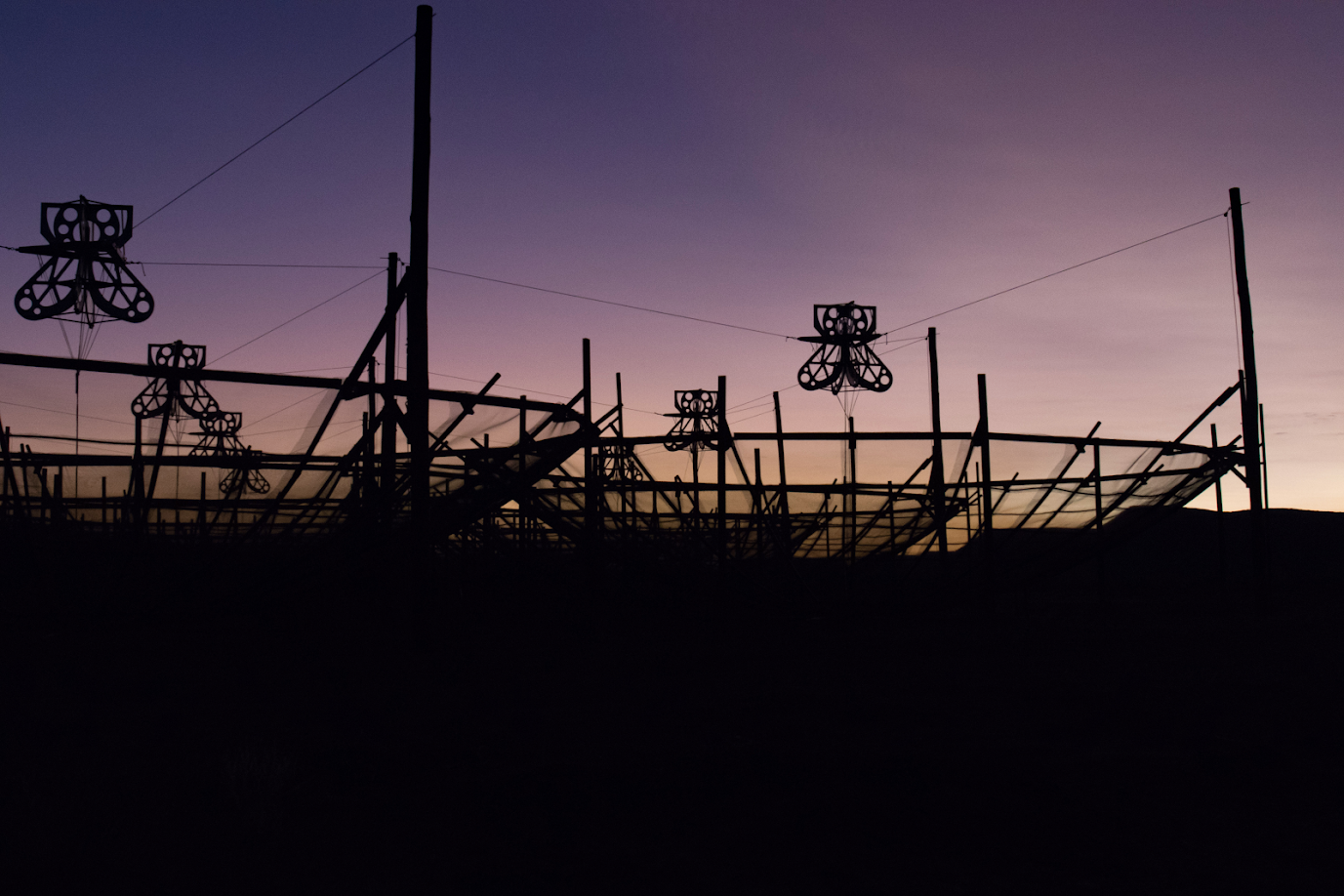 Sunset over the Hydrogen Epoch of Reionization Array (credit: D. Storer)